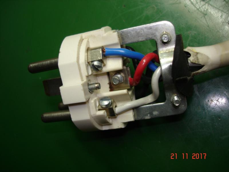 Perilex-Stecker.jpg