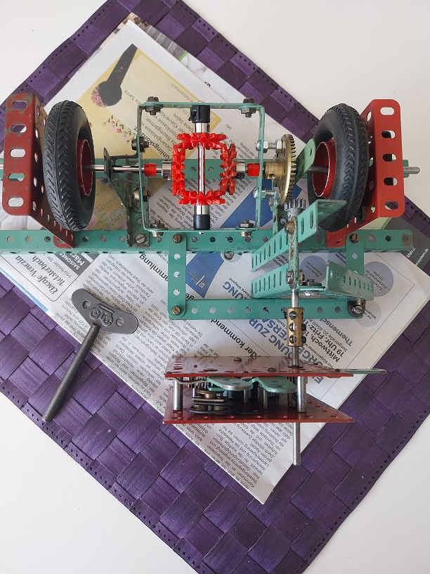 Differentialgetriebe_a'la_Märklin_klein.jpg